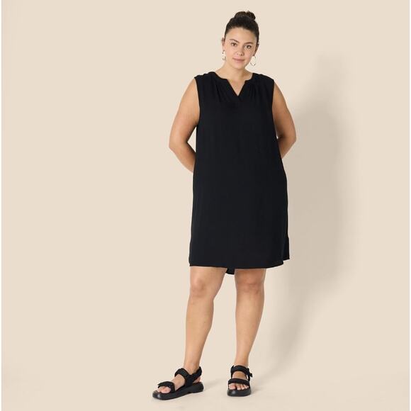 AMAZON ESSENTIALS Women's Sleeveless V-Neck Shift Dress Black SIZE Small NWT - Picture 6 of 7